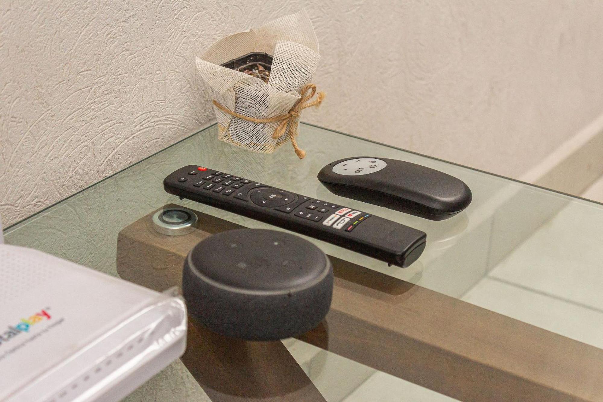Departamento Centrico Cerca De Imss Hc Vil Y Cucs Apartment